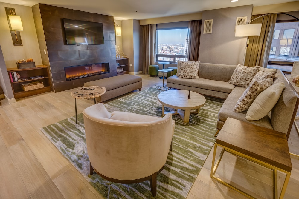 Hilton Denver City Center 56/89