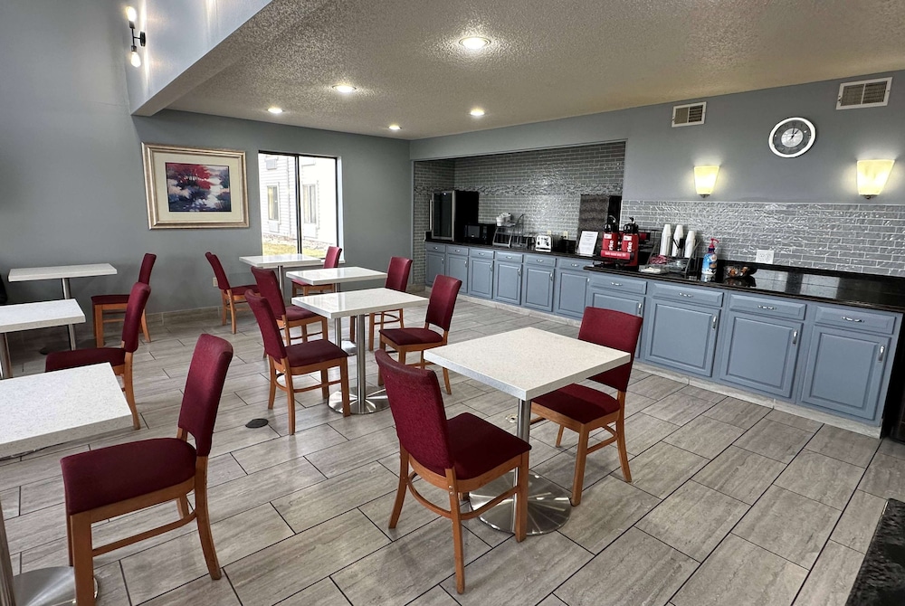 Super 8 By Wyndham Appleton 23/32