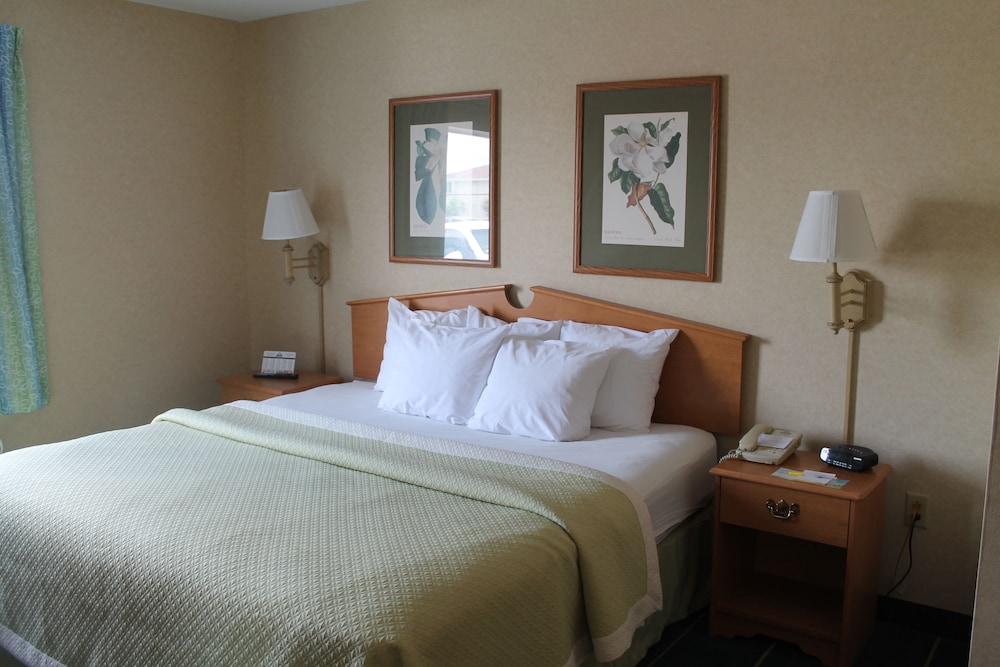 Days Inn & Suites By Wyndham Bridgeport - Clarksburg 15/42