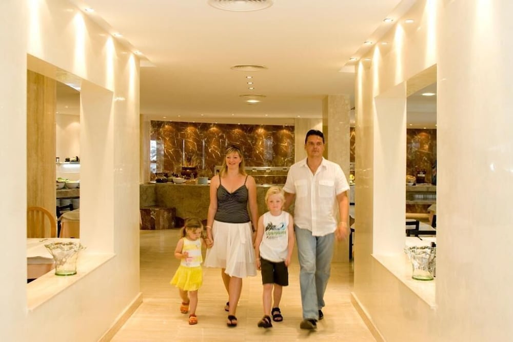 Playa Dorada Aparthotel 7/46