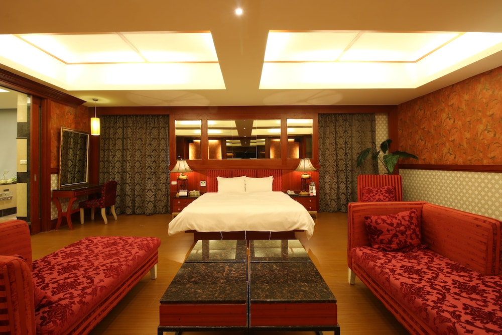 Seasons Boutique Motel 47/54