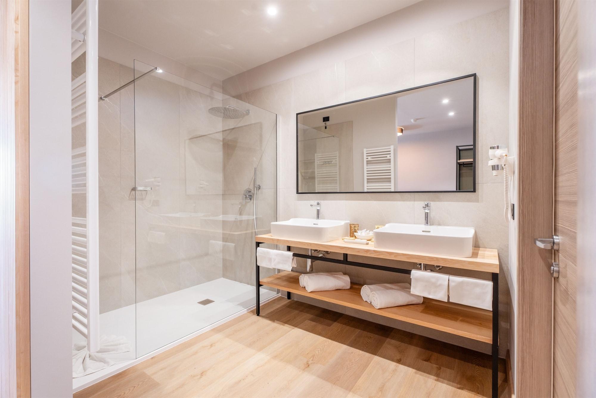 Junior Suite, Penthouse، Majestic Palace 7/8