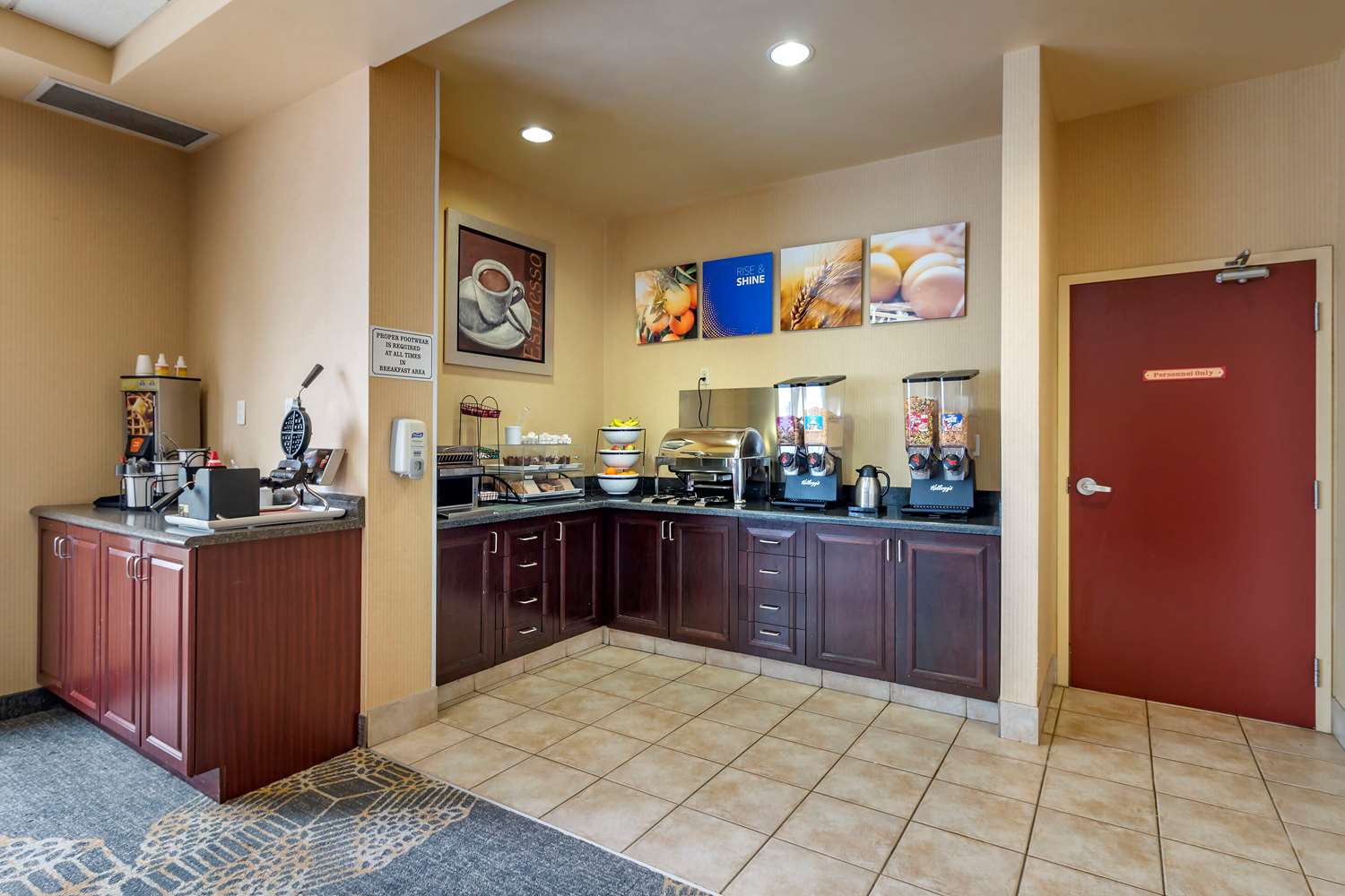 Comfort Inn Sturgeon Falls 6/40