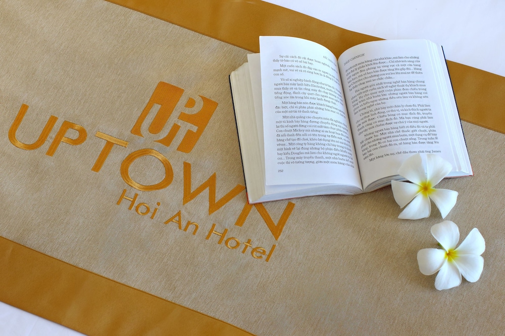 Uptown Hotel photo3