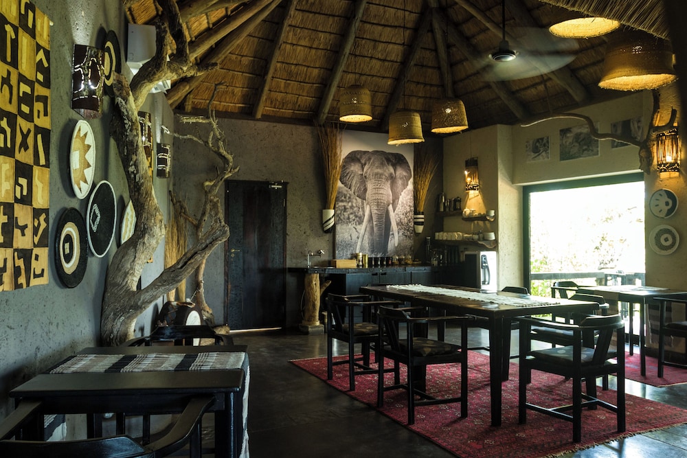 Ezulwini Game Lodges 40/50