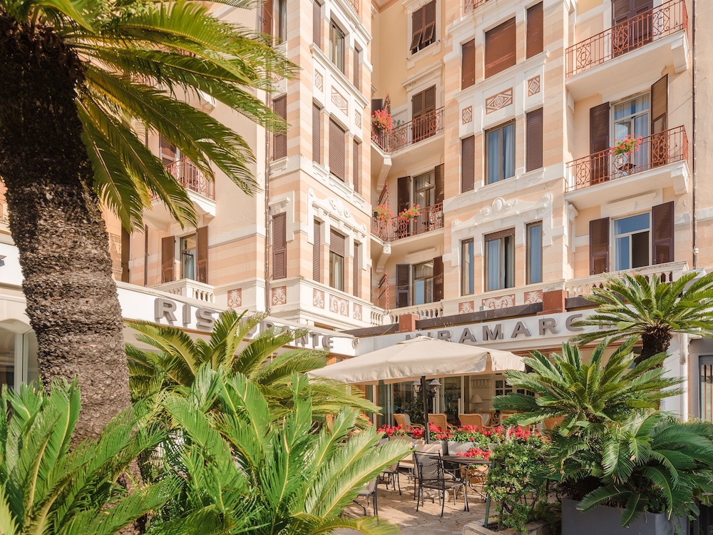 Miramare Hotel 32/42