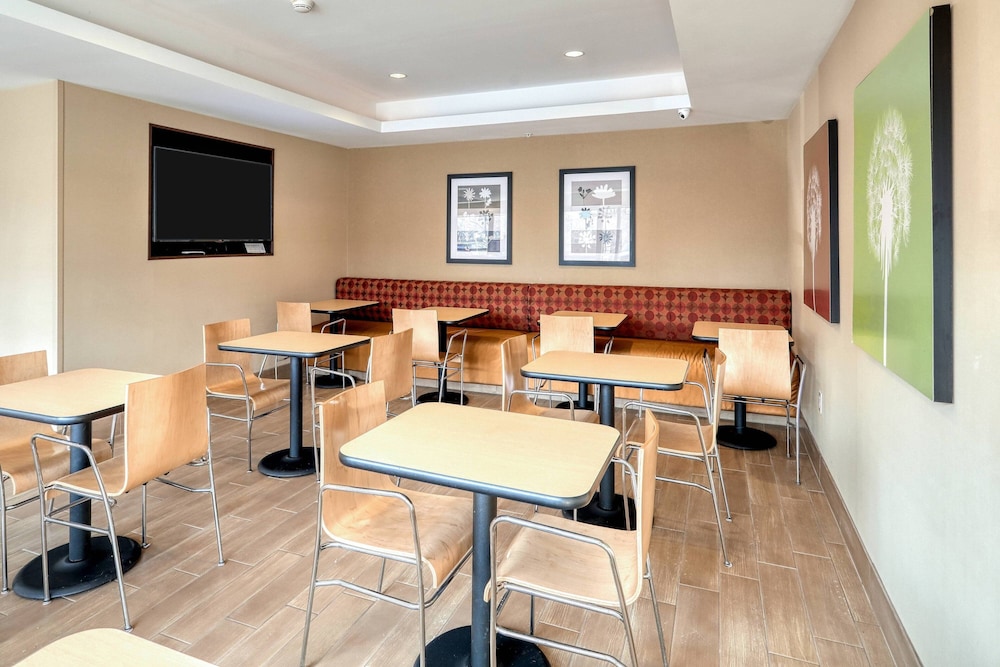 TownePlace Suites York 26/32