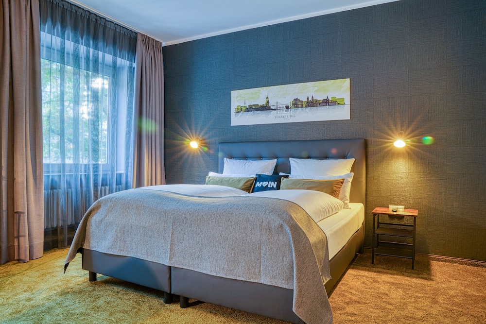 Centro Hotel City Gate 7/26