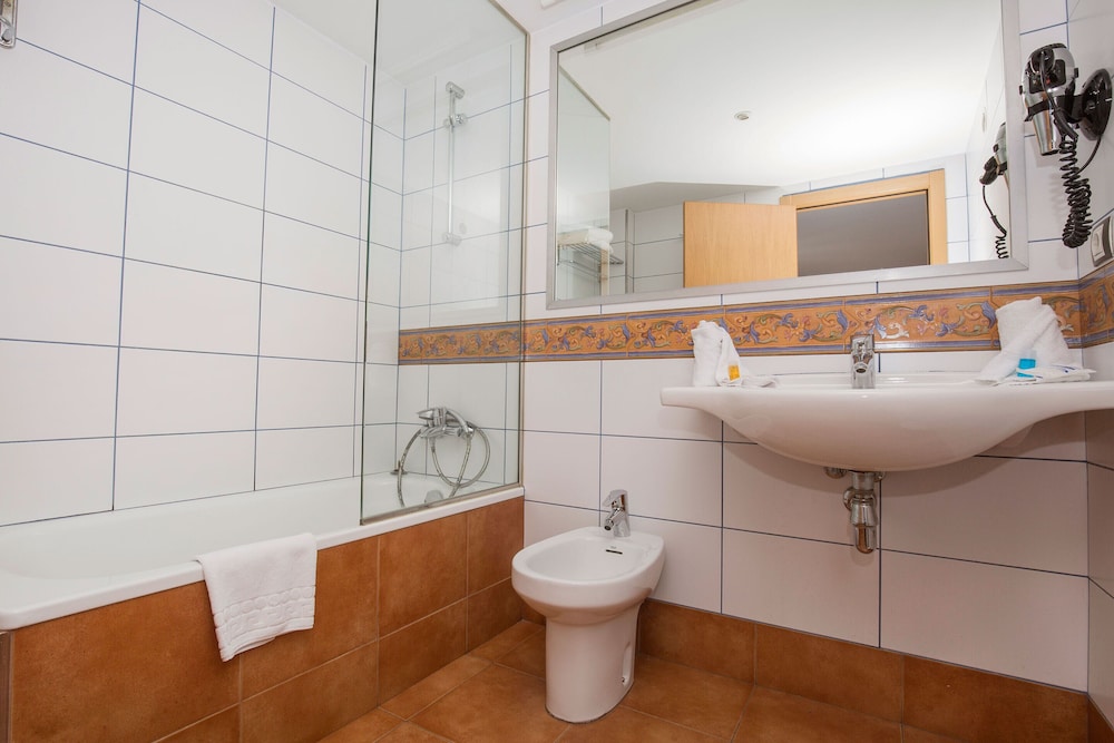 Catalunya Ski Hotel 27/28
