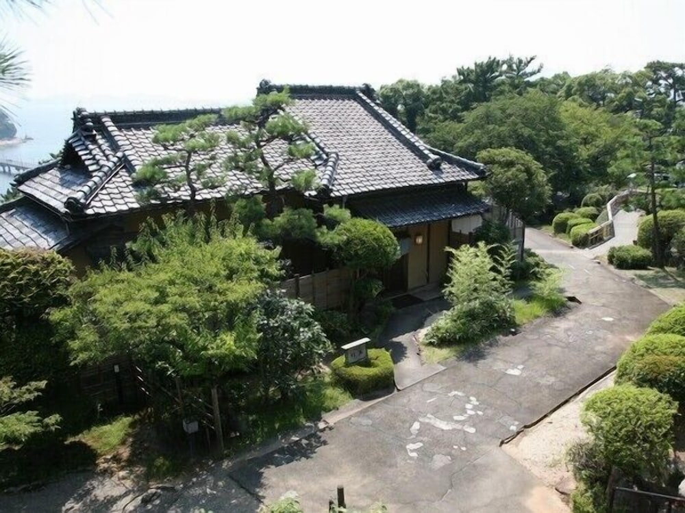 Gamagori Classic Hotel 11/38