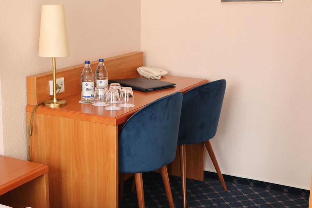 Elbbrucken Hotel 31/50