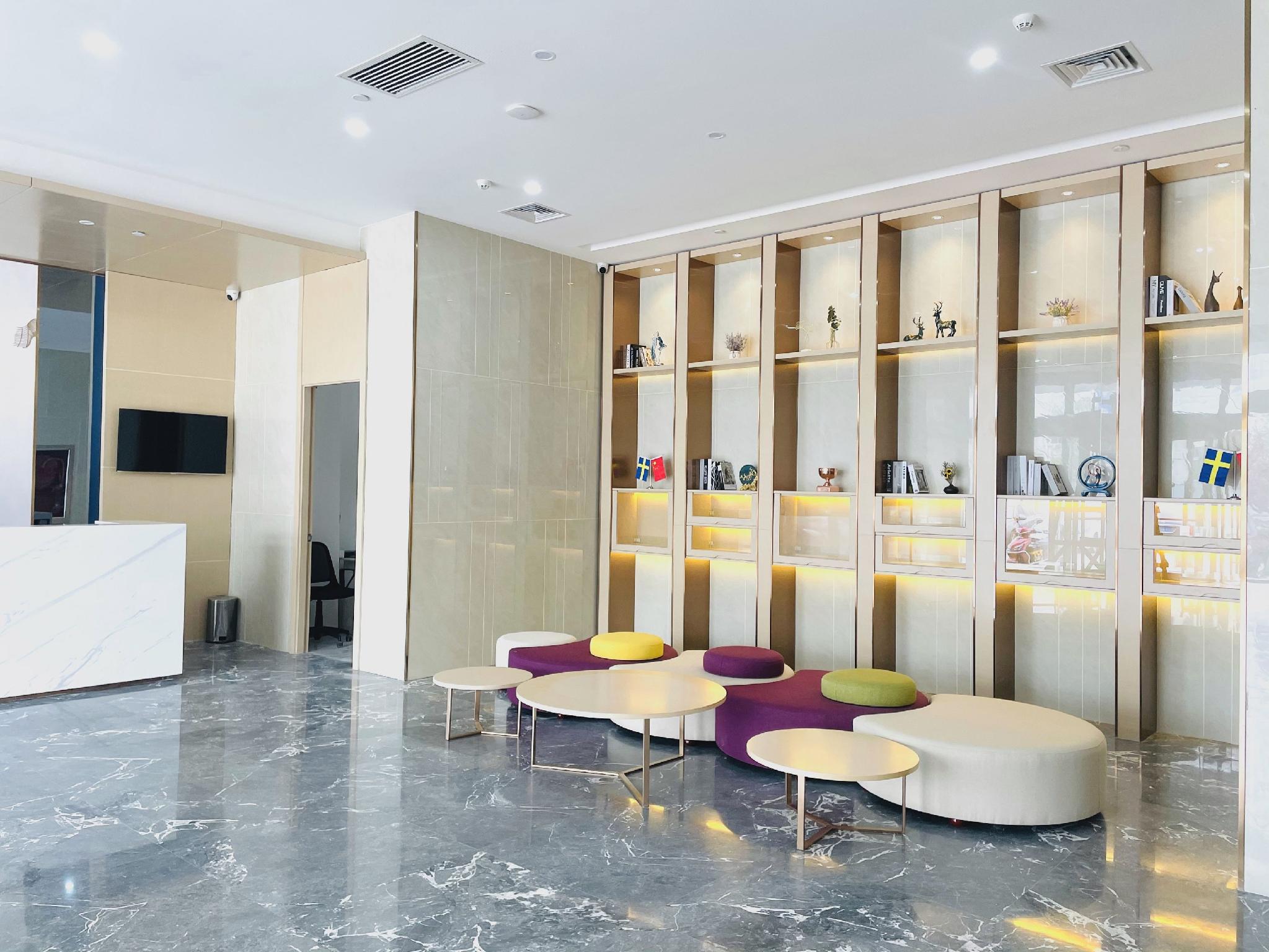 Lavande Hotel (Qunfang South Street) 40/58