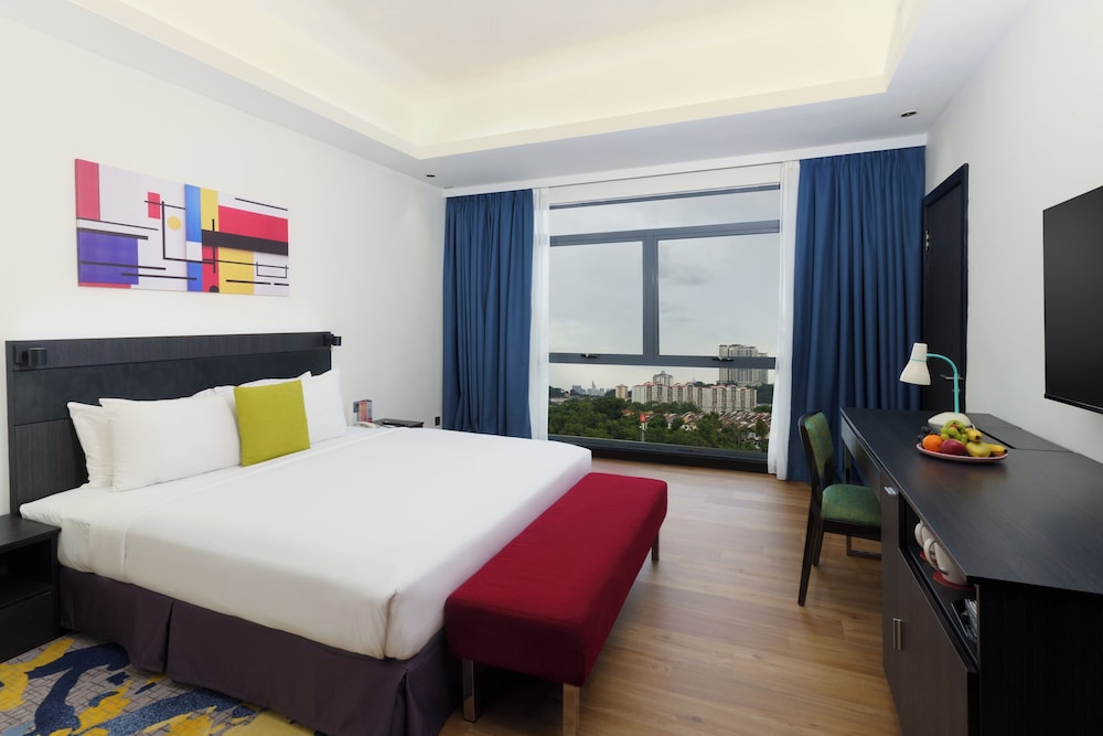 Bespoke Hotel Puchong 15/50