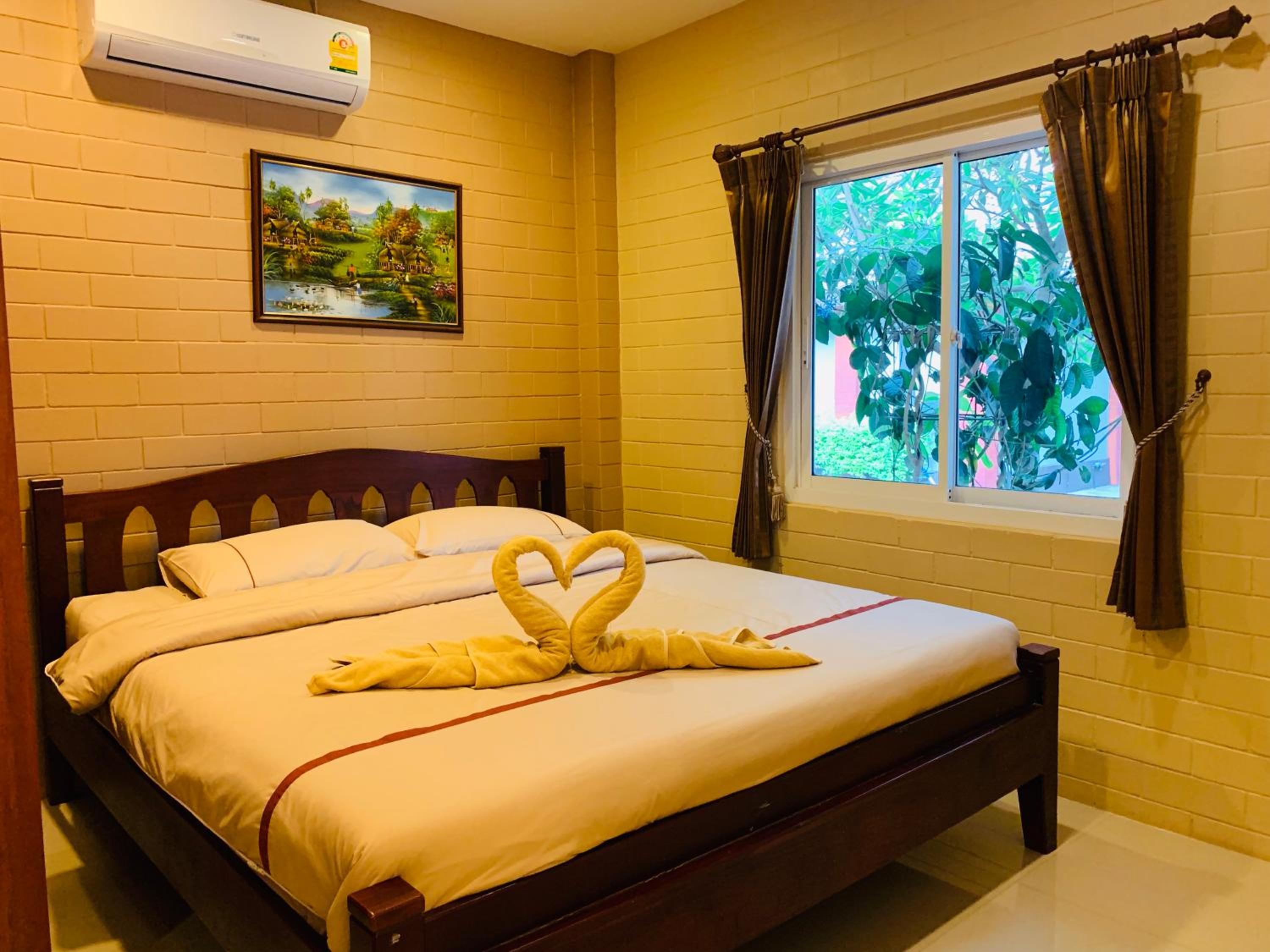 Benwadee Resort Pattaya 18/55