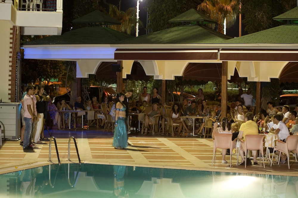 Riviera Hotel & Spa 39/55