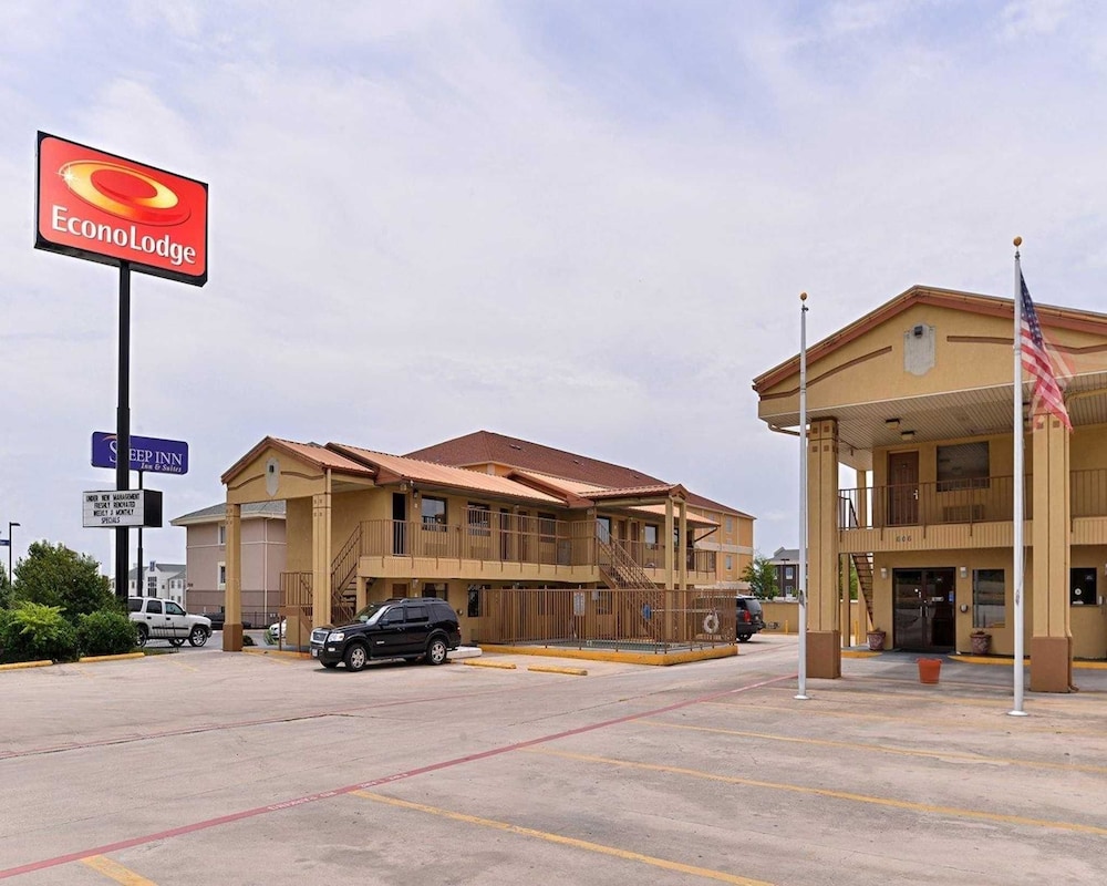 Econo Lodge Killeen, TX 14/15