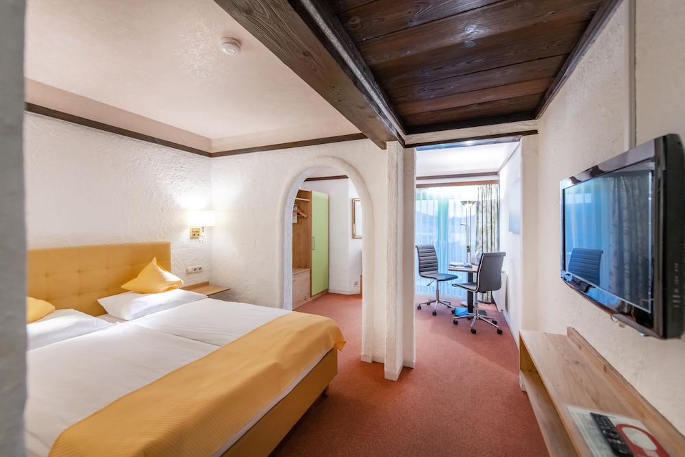 Room, Double Bed