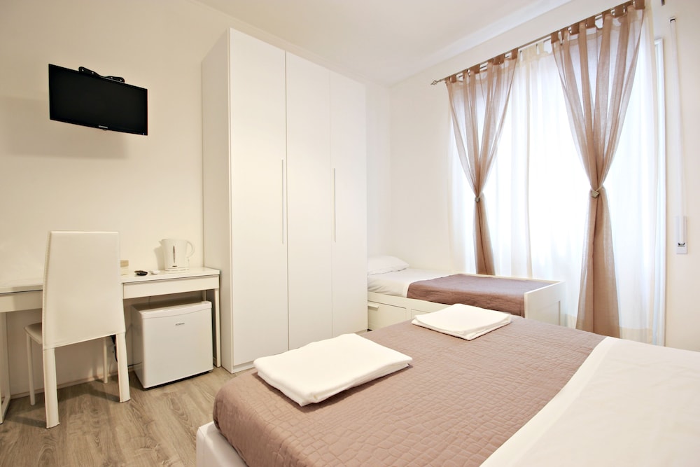 Le Piazze Di Roma Bed And Breakfast 45/47