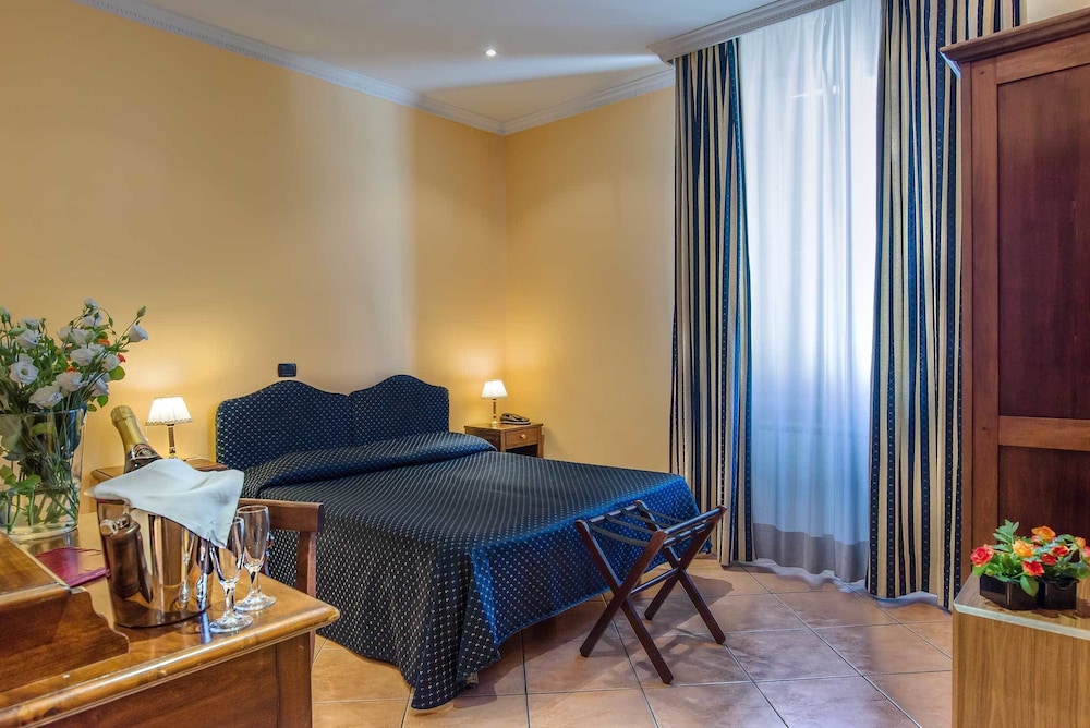 Hotel Caracciolo 18/62