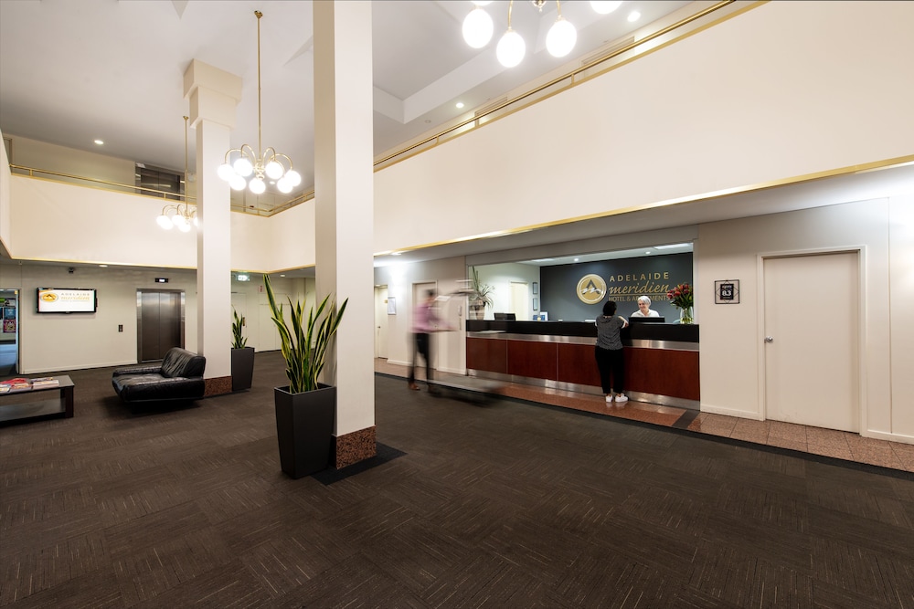 Mantra Meridien Adelaide 6/53