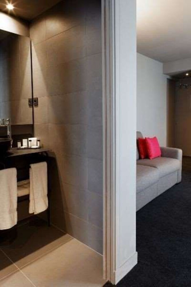 HOTEL SAINT MARCEL 49/50