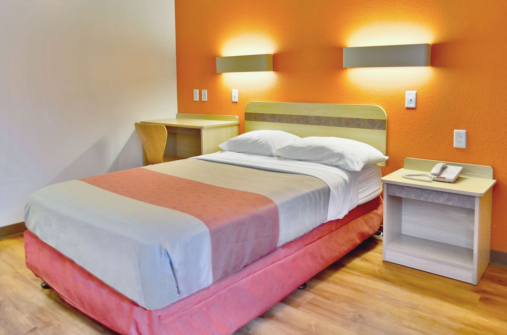 Motel6 East Syracuse, NY - Airport 23/59