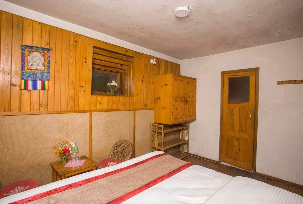 Everest Manla Resort 21/50