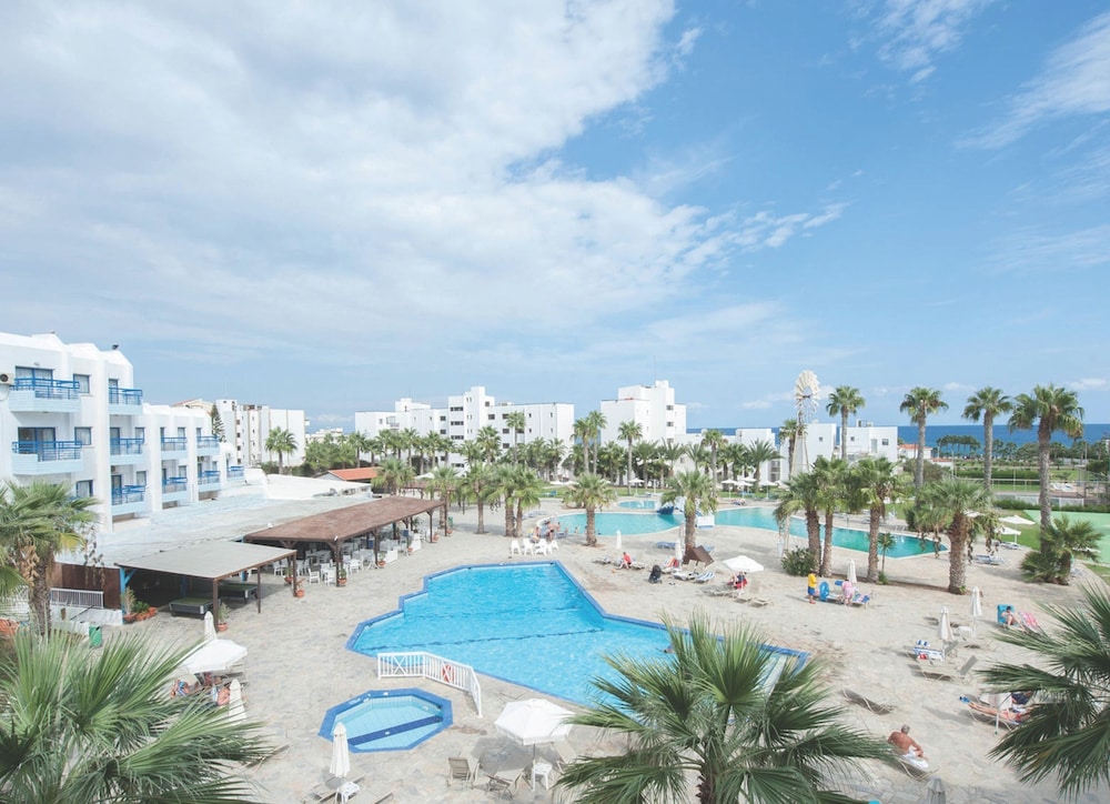 Papantonia Hotel 51/60
