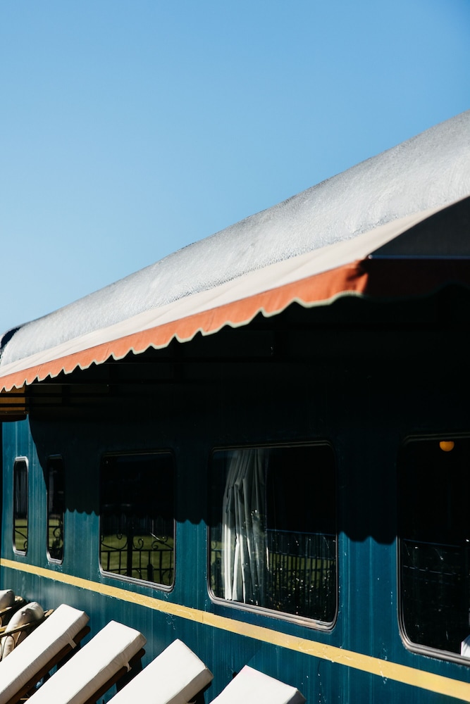 The Hotel Chalet At The Choo Choo 2/50
