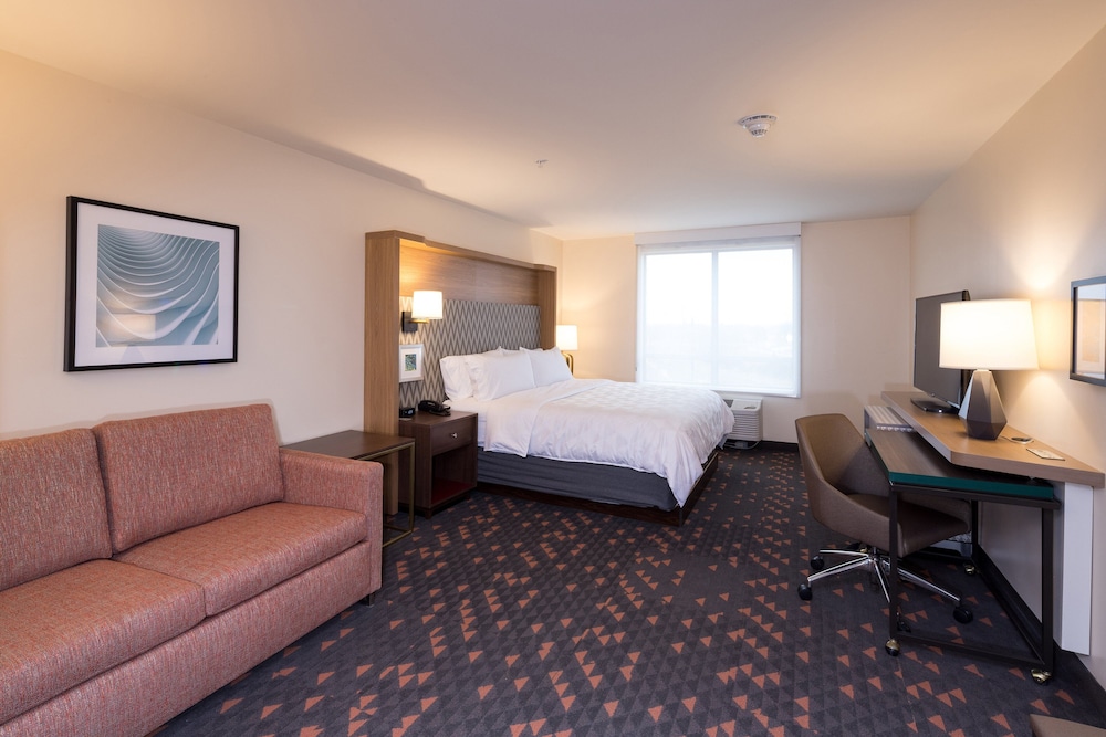 Holiday Inn Kalamazoo West 7/44