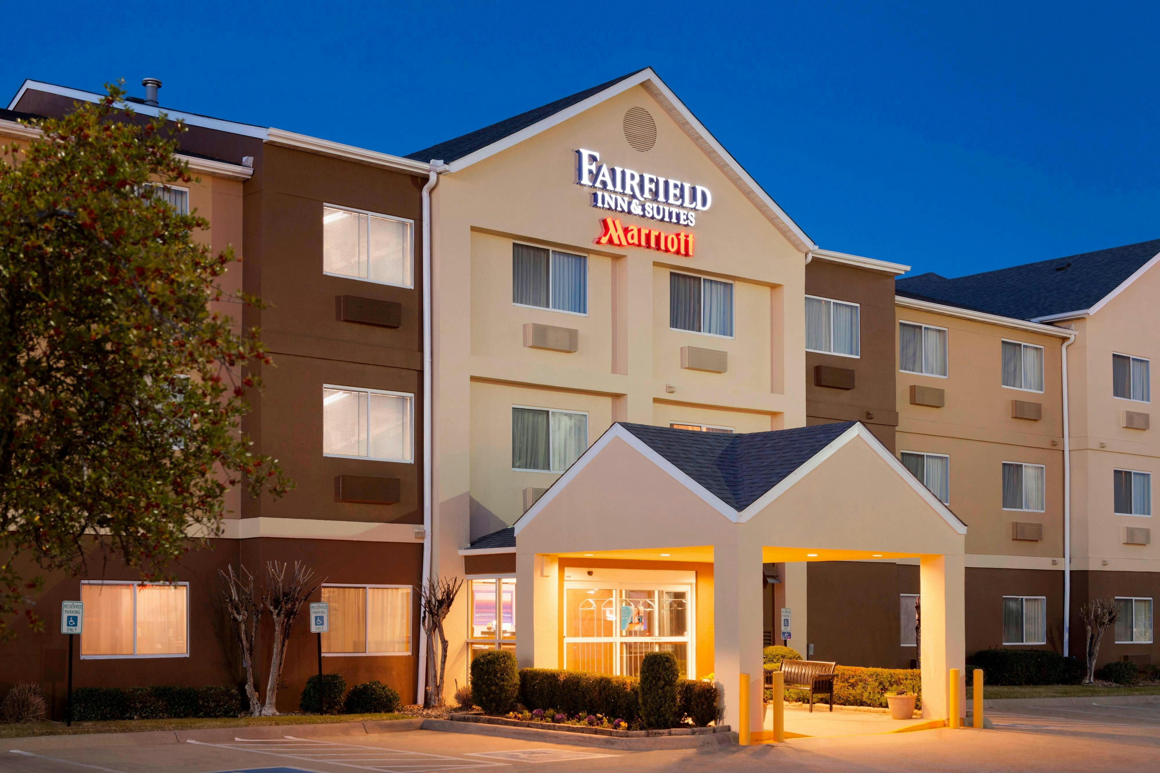 Fairfield Inn & Suites Longview 2/29
