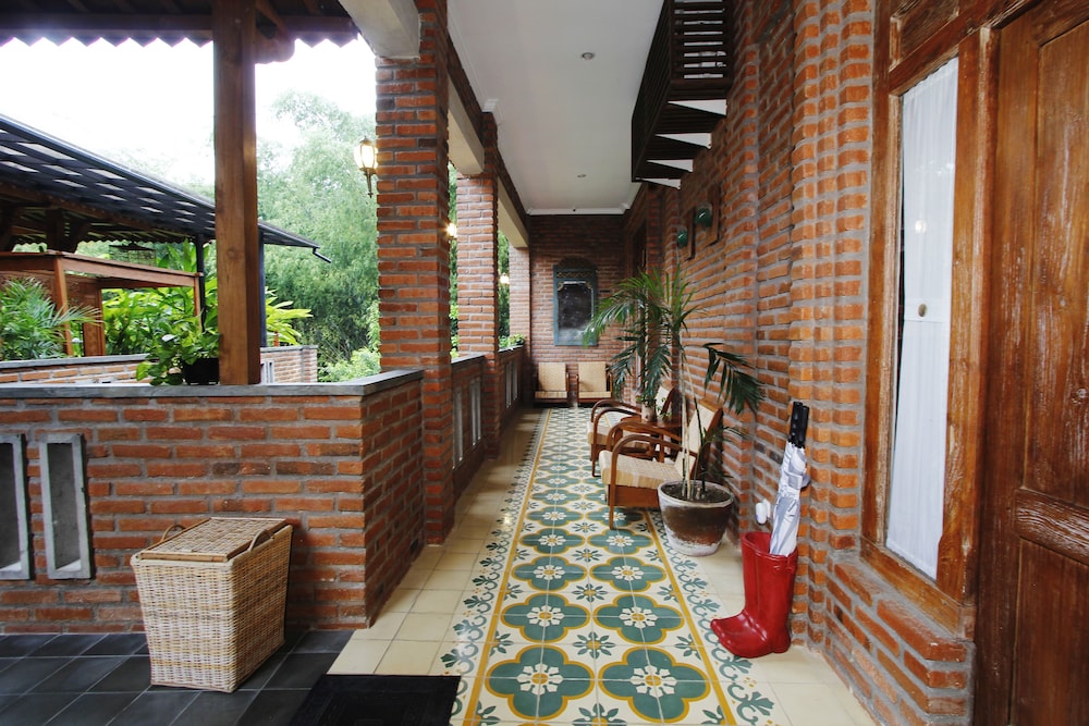 Joglo Mandapa Boutique Hotel and Resto 6/36