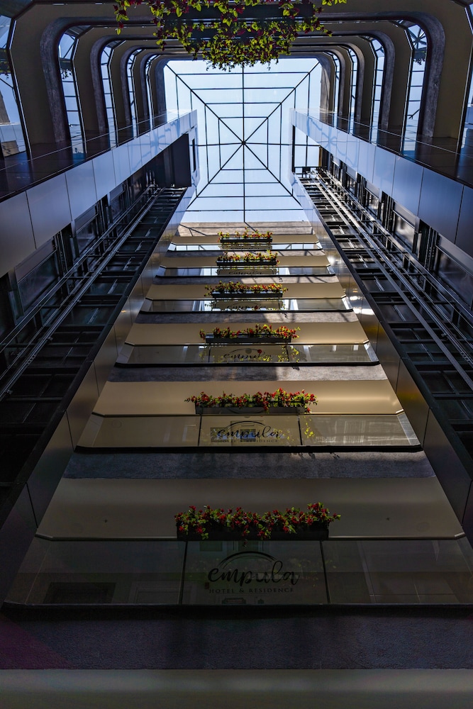 Empula Hotel & Residences 2/50