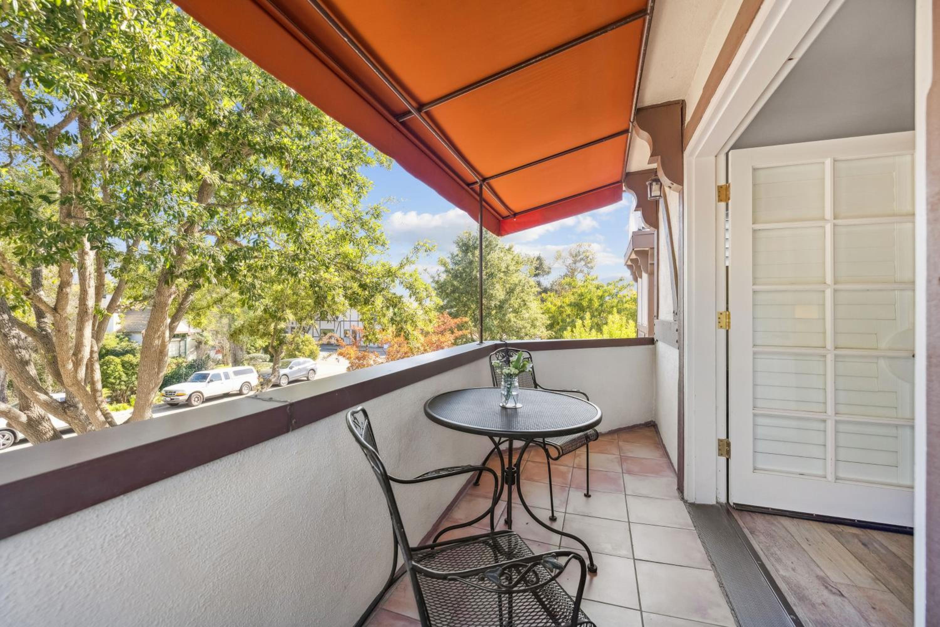 Mirabelle Inn and Restaurant 8/50
