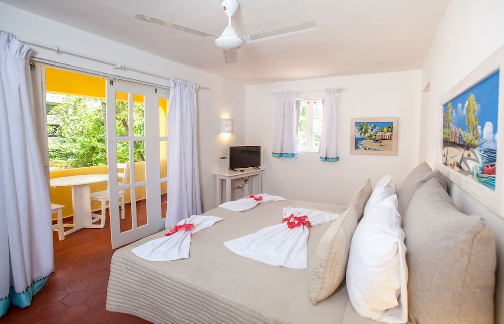 Los Corales Beach Village 44/73