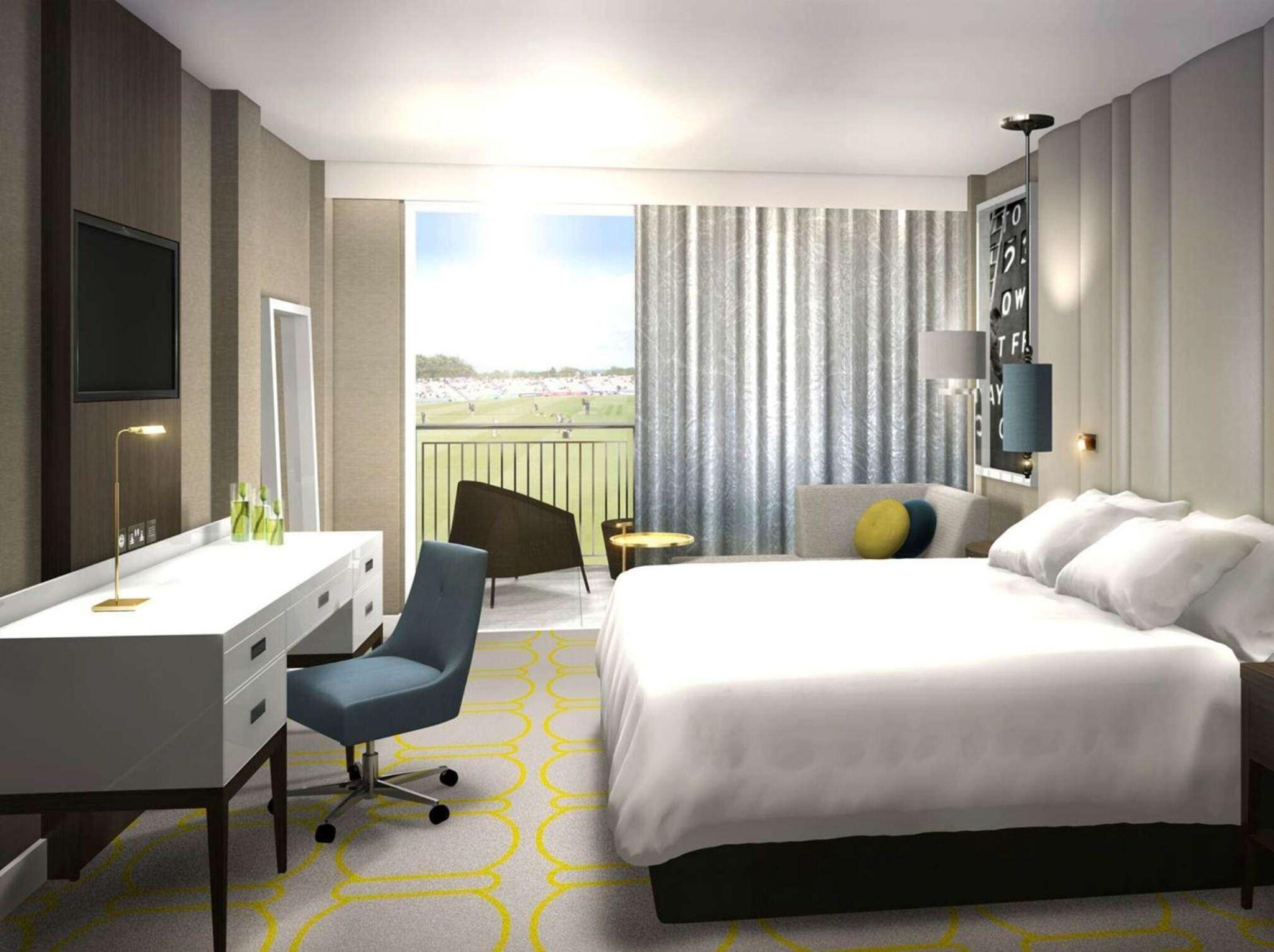 Deluxe, Queen Bed, Balcony