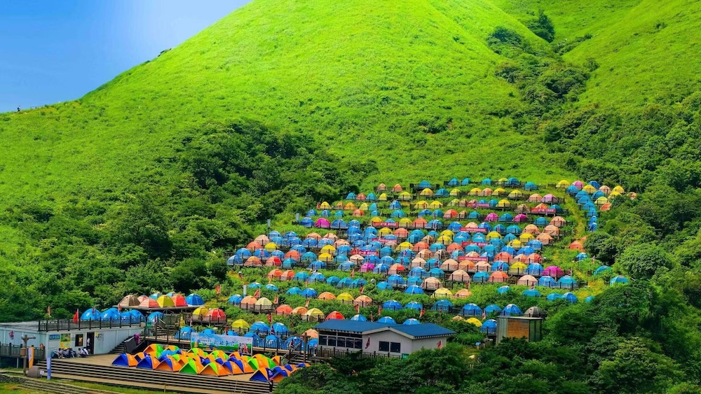 voco Wugong Mountain Jiangxi by IHG 40/50