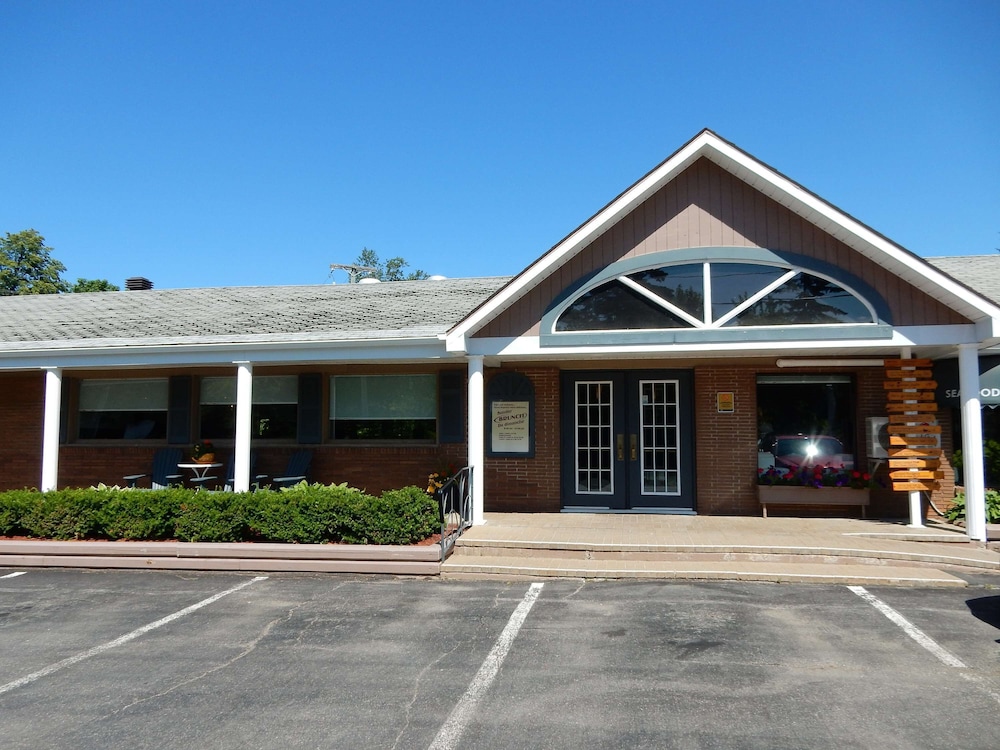 Dannys Hotel Suites Surestay Collection By Best Western 43/47
