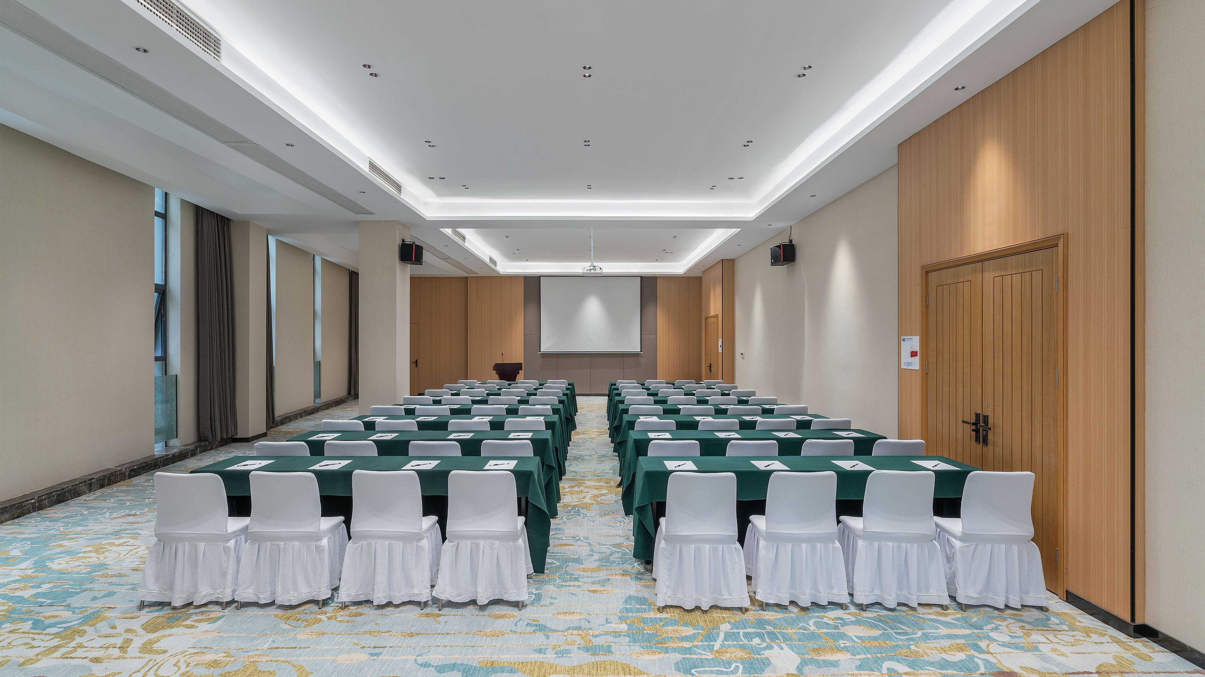 Holiday Inn Express Huangshi Cihu Lake 31/37