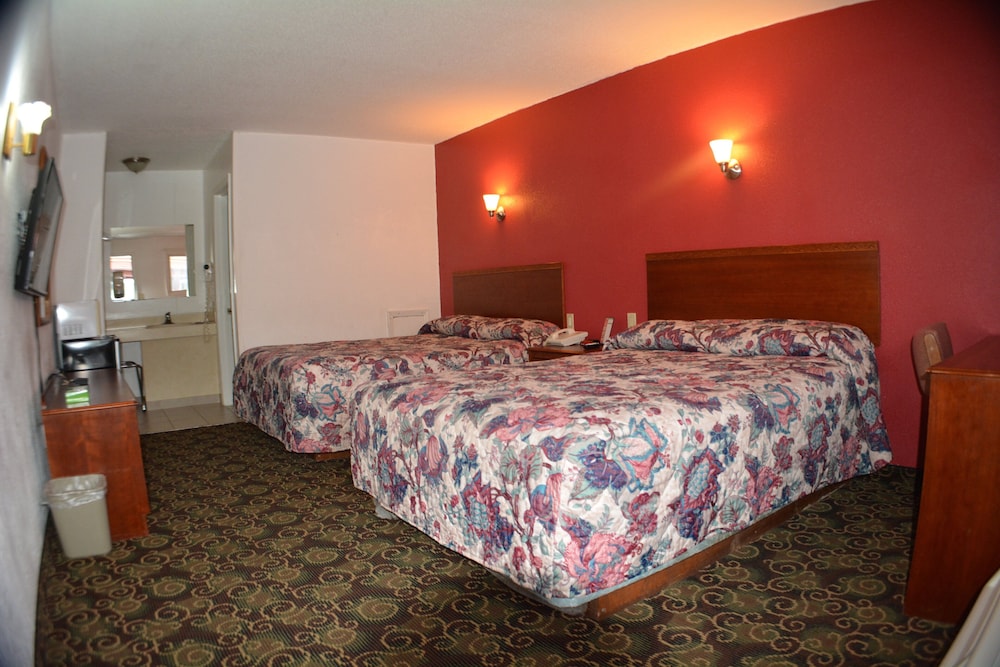 Chippewa Motel 15/42