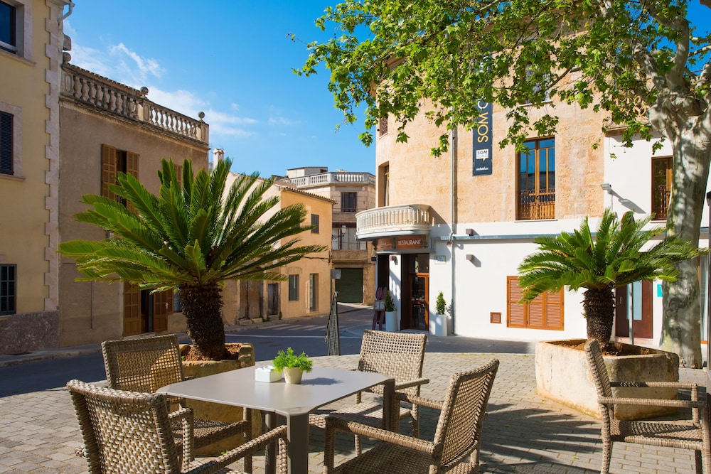 Hotel Central Maria 7/63