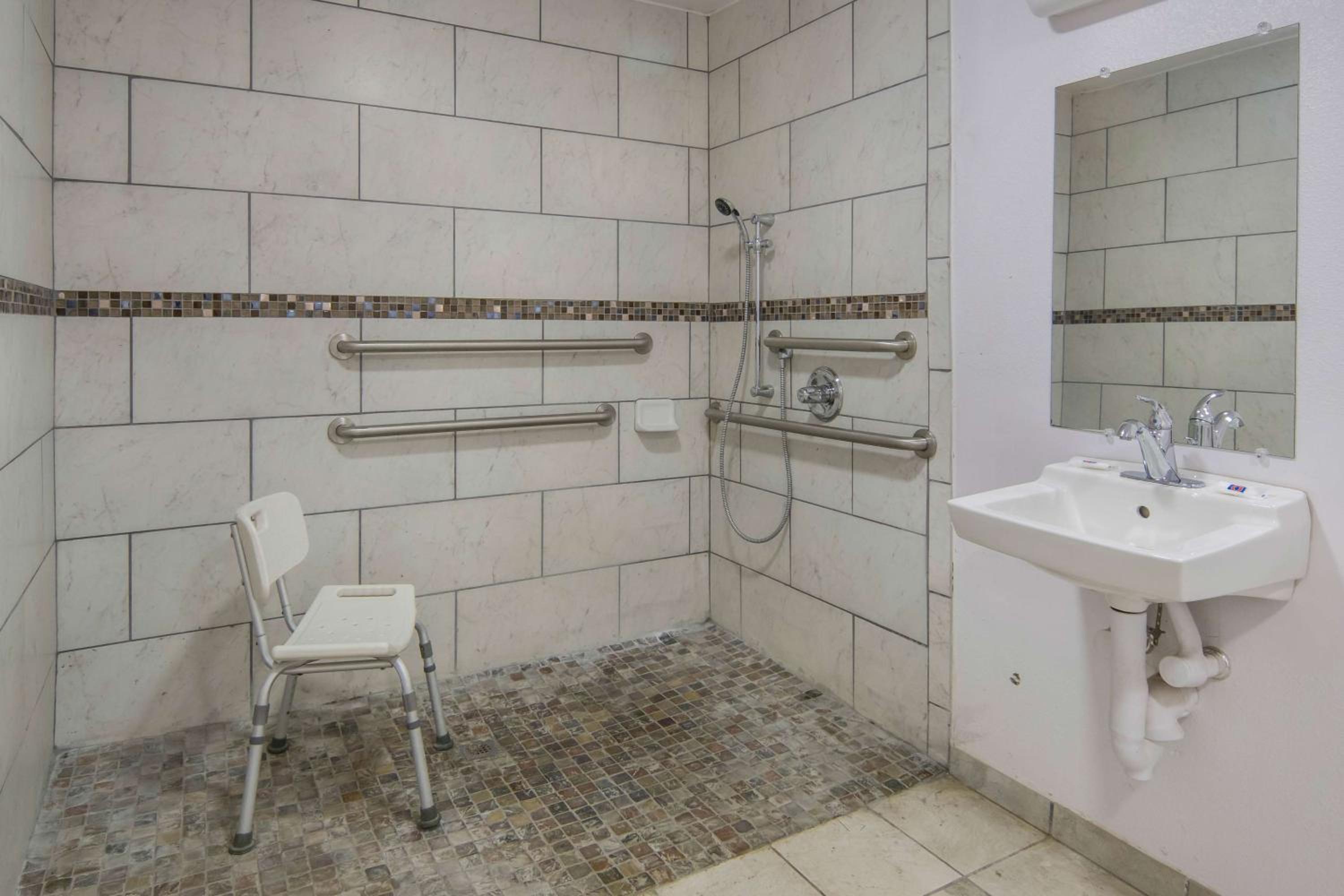 غرفة بسريرين كوين لذوي الإعاقة، Motel6 Abilene, Tx - East 5/5