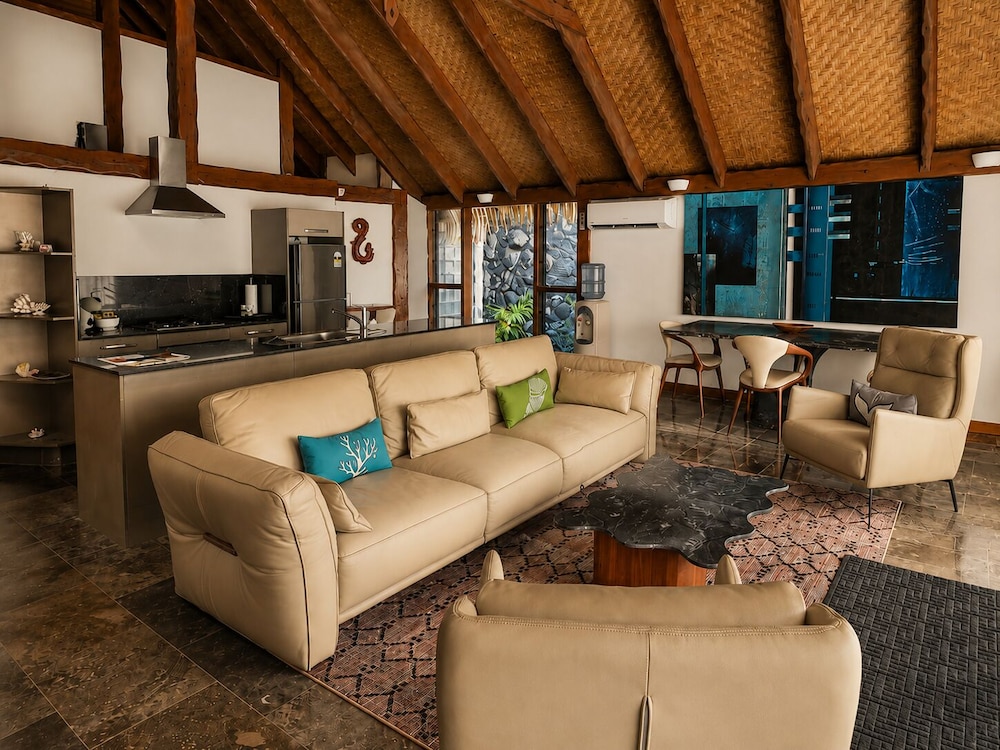 AITUTAKI ESCAPE 28/44