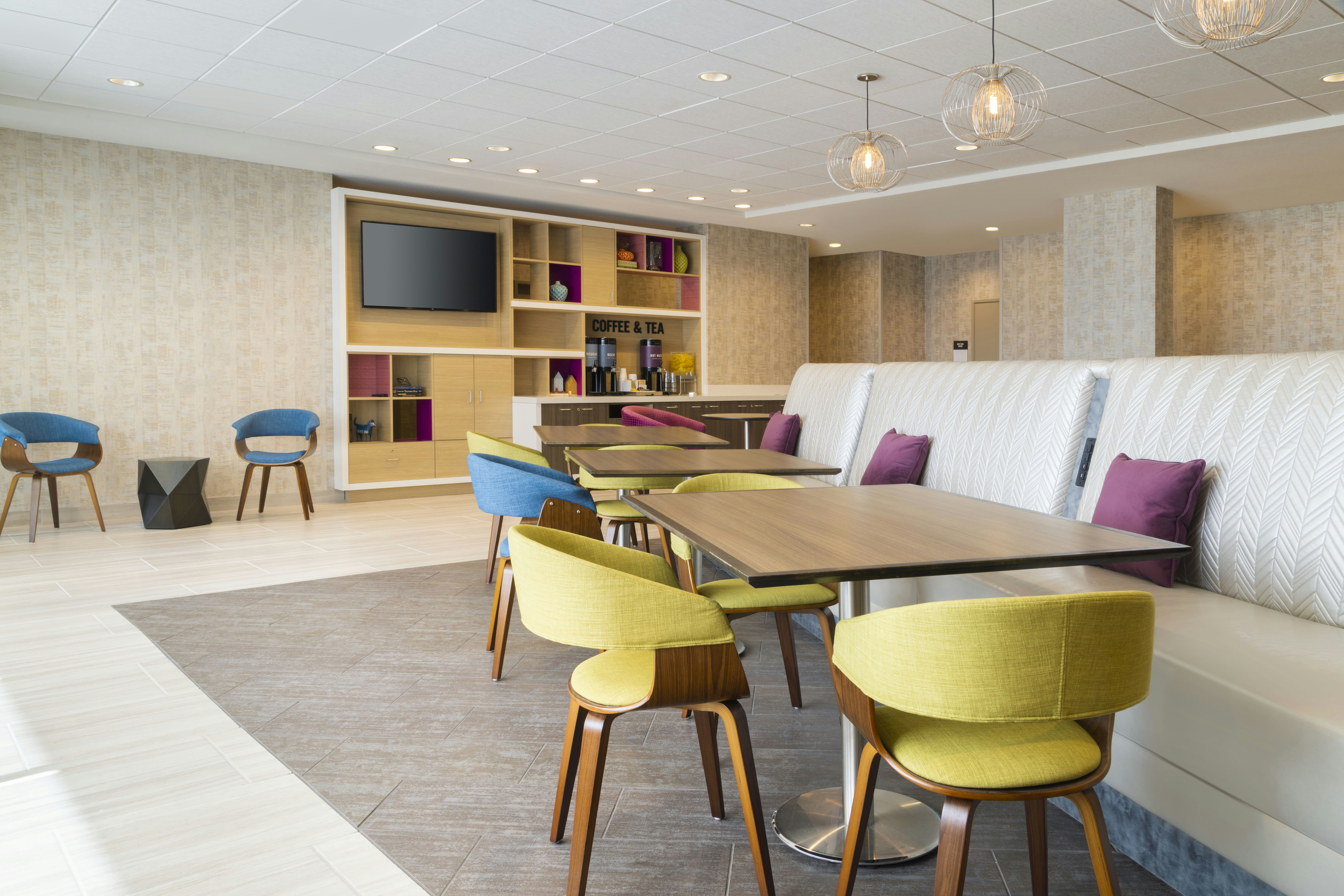 Home2 Suites by Hilton Clovis 32/34