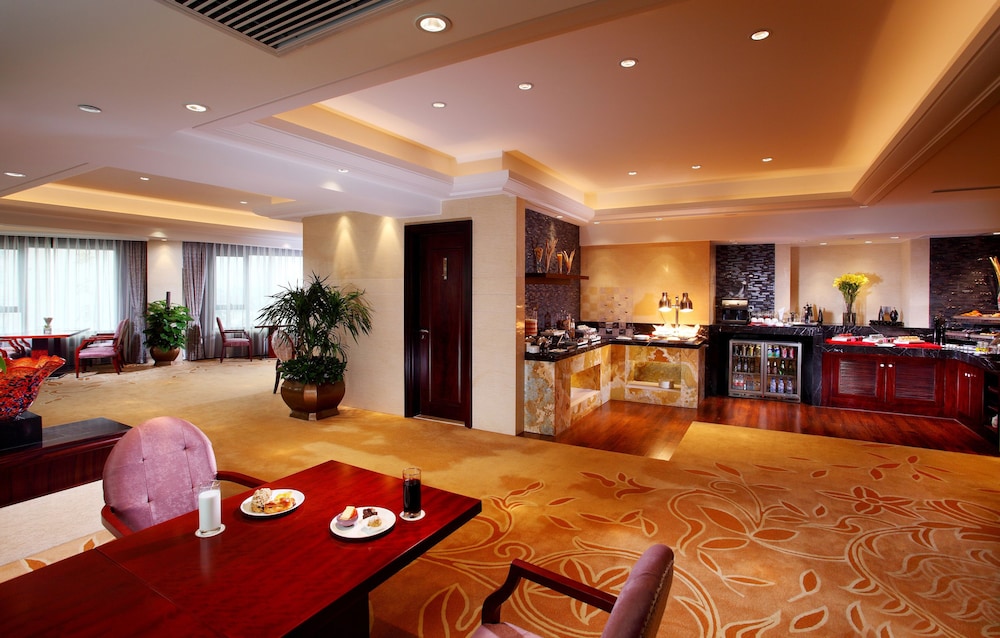 Courtyard By Marriott Shanghai Fengxian 36/41