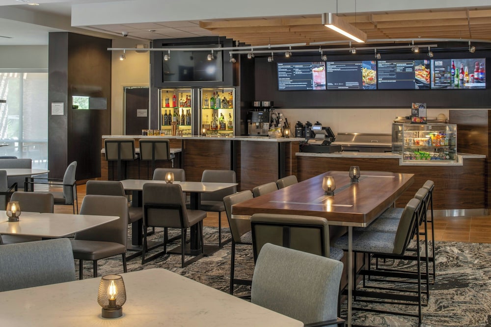 Courtyard by Marriott Houston City Place 34/50