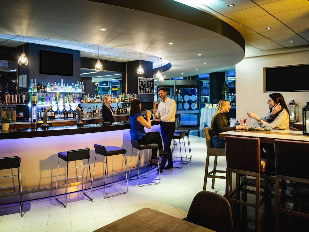 NOVOTEL READING CENTRE 63/80