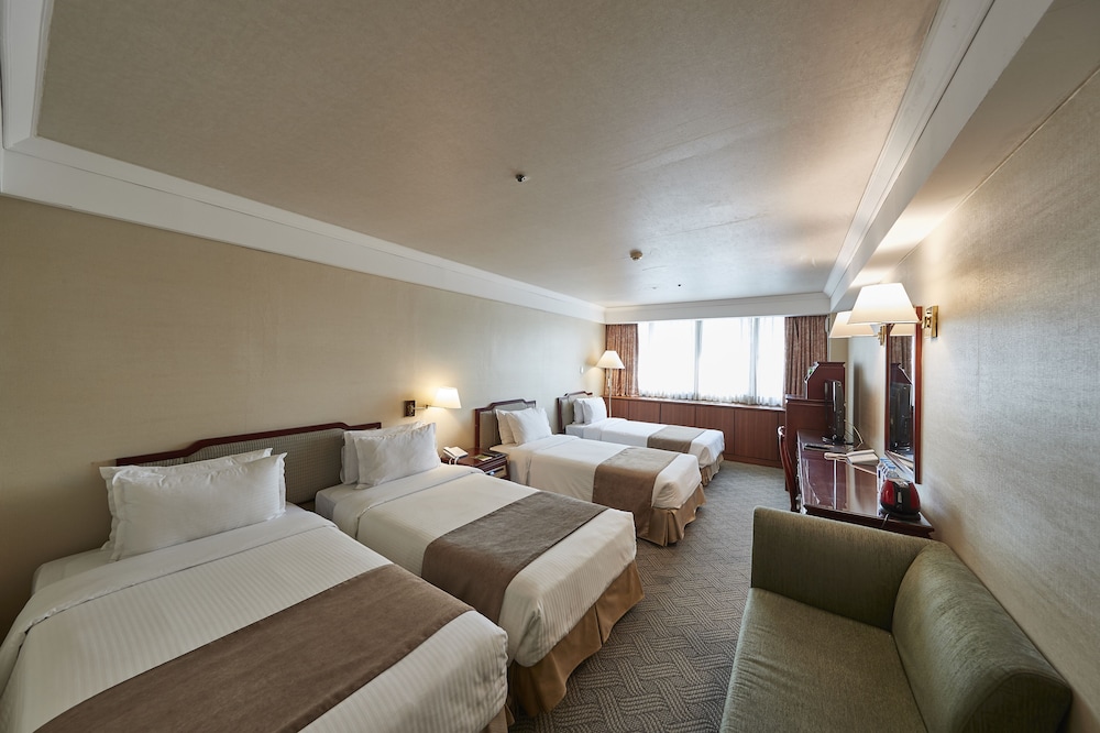 Koreana Hotel 29/64