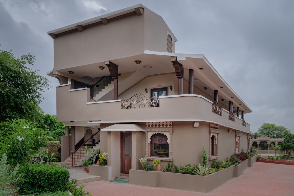 Araliayas Resort 1/50