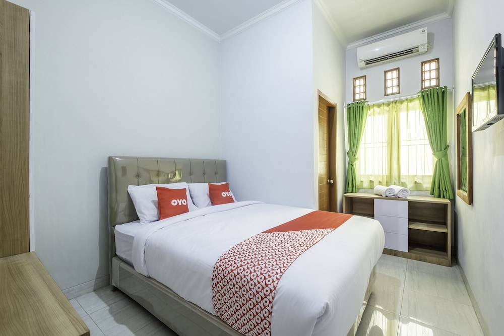 OYO 2072 Wisma Teratai 14/29